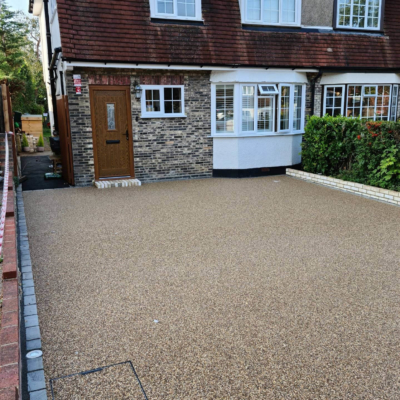 Resin Bound Driveways London & Surrey | UK Surfacings Ltd